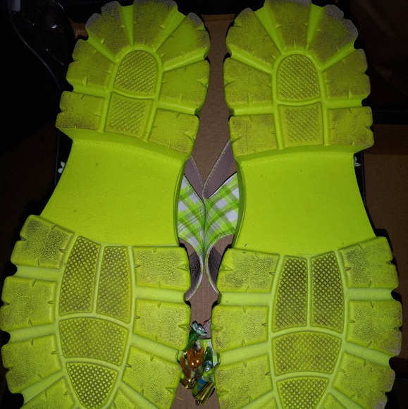 BETSEY JOHNSON  9.5 FRANKEE MULTI - Picture 5 of 7